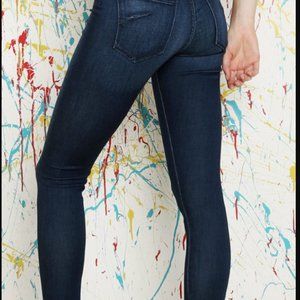 James Jeans Stretch comfort rise dark wash, Size 27